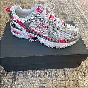 New Balance 530 Silver and Pink Sneakers